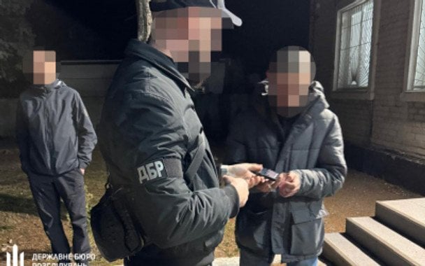 Шокер, газ та перелом: посадовець ТЦК піде під суд за розправу над пенсіонером з Волині