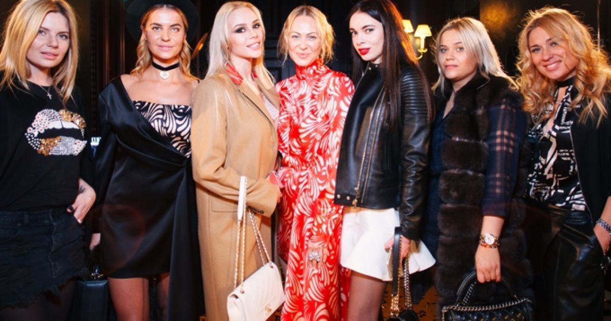 Супруги футболистов