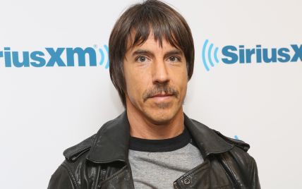 Фронтмена Red Hot Chili Peppers забрали в больницу с тяжелой болезнью