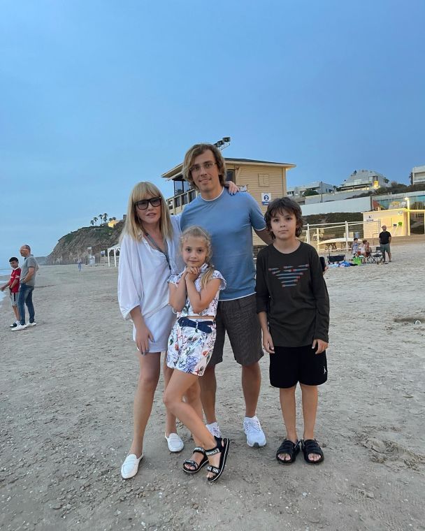 Максим Галкин не уточнил, уехали ли жена и дети вместе с ним / © instagram.com/maxgalkinru