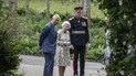 Принц Чарльз та королева Єлизавета II
