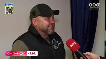 Військовий гумор: актори "Кварталу 95" завітали до військової частини Києва