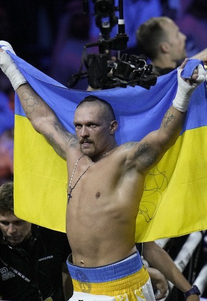 Олександр Усик