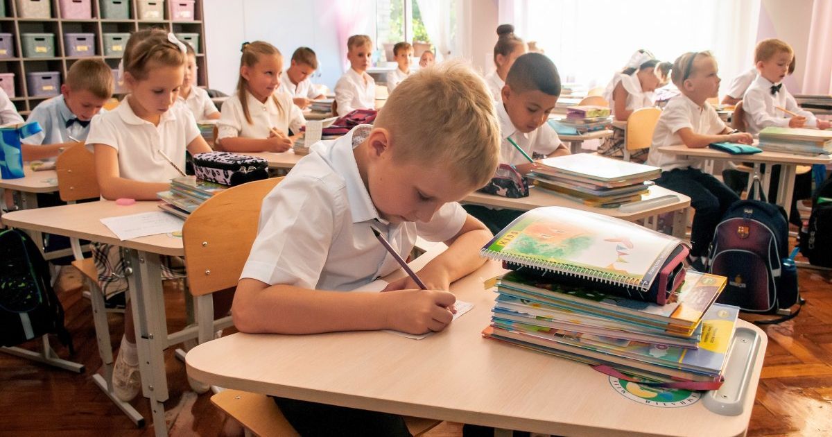 Киев перешел в "оранжевую" зону: Кличко объяснил, как будут работать школы в ближайшее время