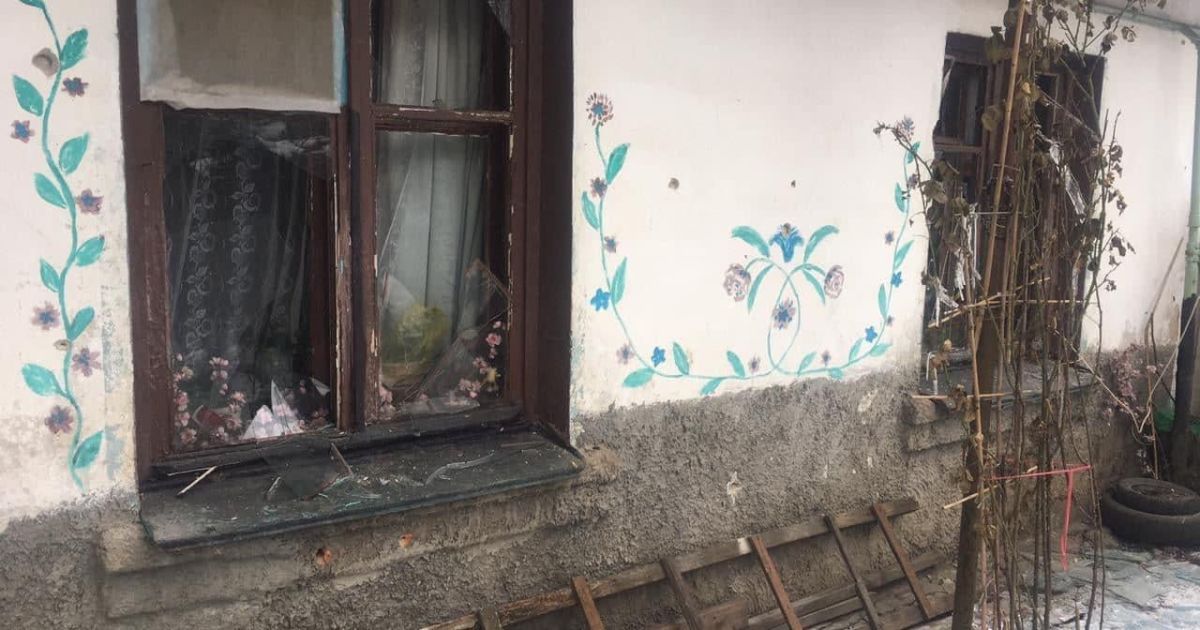 На Харківщині слідчі поліції продовжують документувати наслідки ворожих обстрілів