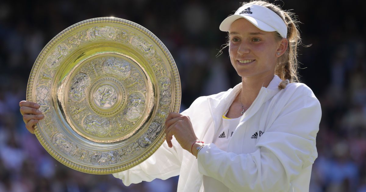 "У меня не самый лучший английский": чемпионка Wimbledon из Москвы проигнорировала вопрос о войне в Украине