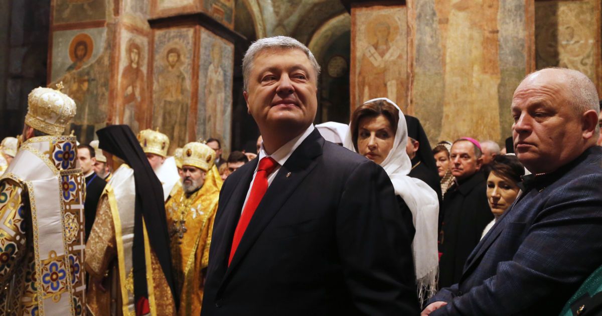 "Украина получила нового лидера". Порошенко поздравил митрополита Епифания с интронизацией