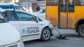 Машина патрульных врезалась в маршрутку с пассажирами в Днепре