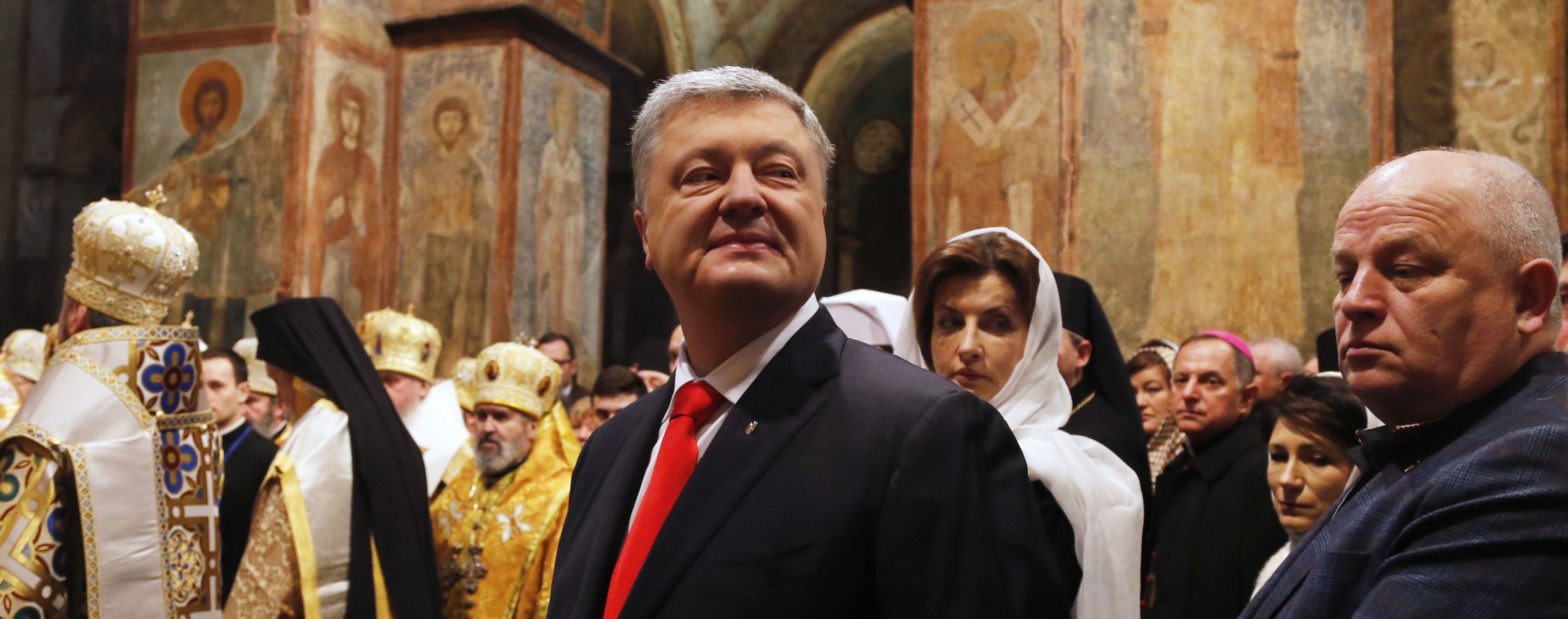 "Украина получила нового лидера". Порошенко поздравил митрополита Епифания с интронизацией