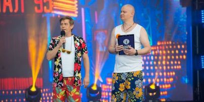 Звезда "Квартала 95" Казанин рассказал, как избегает конфликтов с российскими родственниками