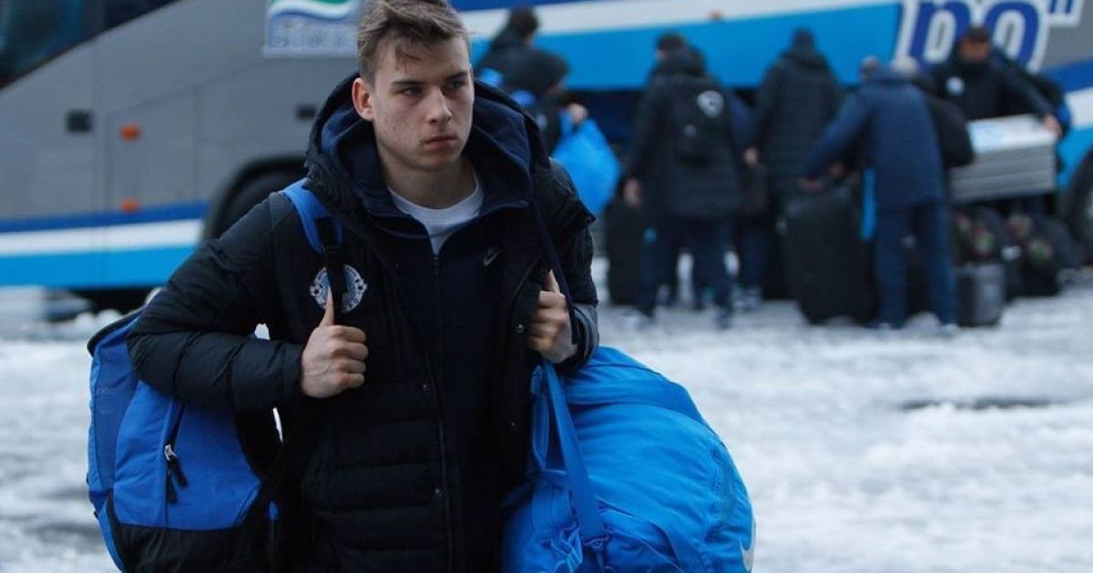 "Дніпро" полетів на підготовчі збори до Туреччини. / © ФК Дніпро