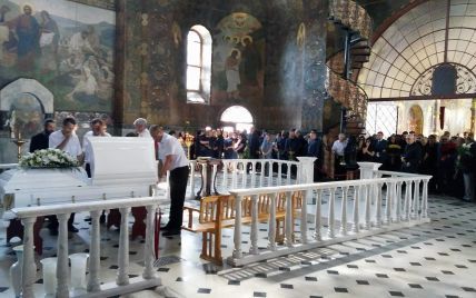 Екс-нардепа Бережну поховали на Звіринецькому цвинтарі
