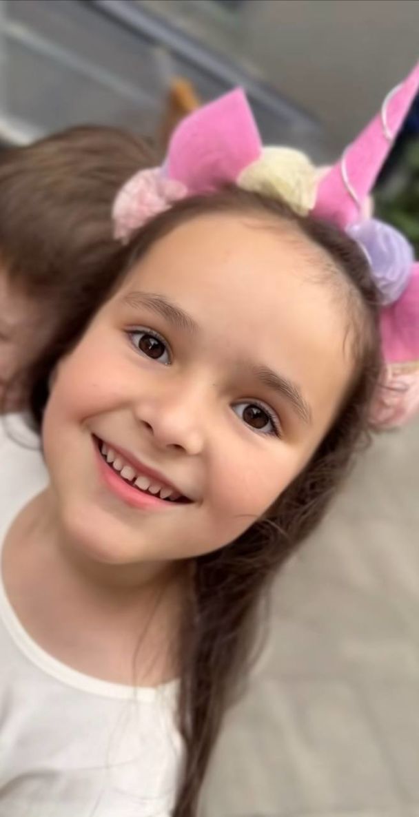 Тимур и Инна Мирошниченко на выпускном дочери Мии / © instagram.com/_inna_mi_