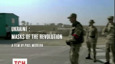 "Шарлі Ебдо" назвало автора стрічки "Україна: маски революції" Поля Морейру "корисним ідіотом"