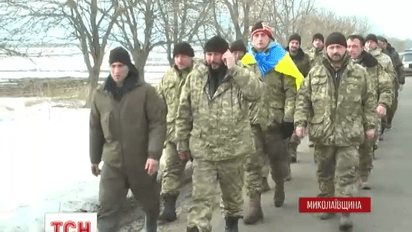 Бойцы 53 отдельной механизированной бригады пешком отправились в военную прокуратуру