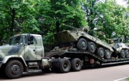 "Укроборонпром" передал Нацгвардии первую партию бронированных БТРов