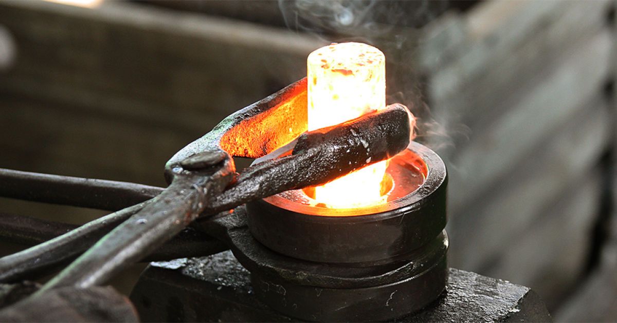 Как перевести известный русский приказ