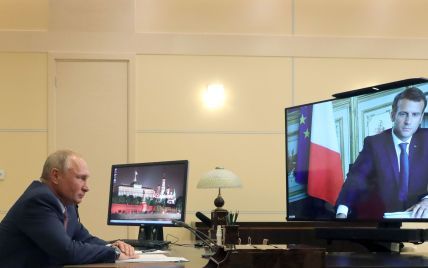 Путин заявил Макрону, что "простой баламут" Навальный мог отравиться сам