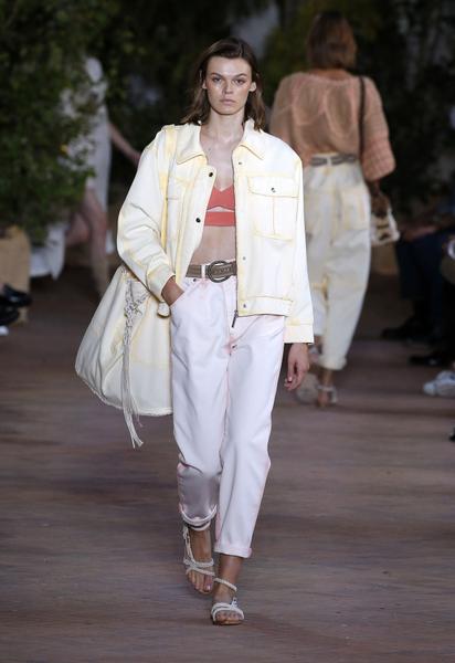 Колекція Alberta Ferretti прет-а-порте сезону весна-літо 2021 / © East News