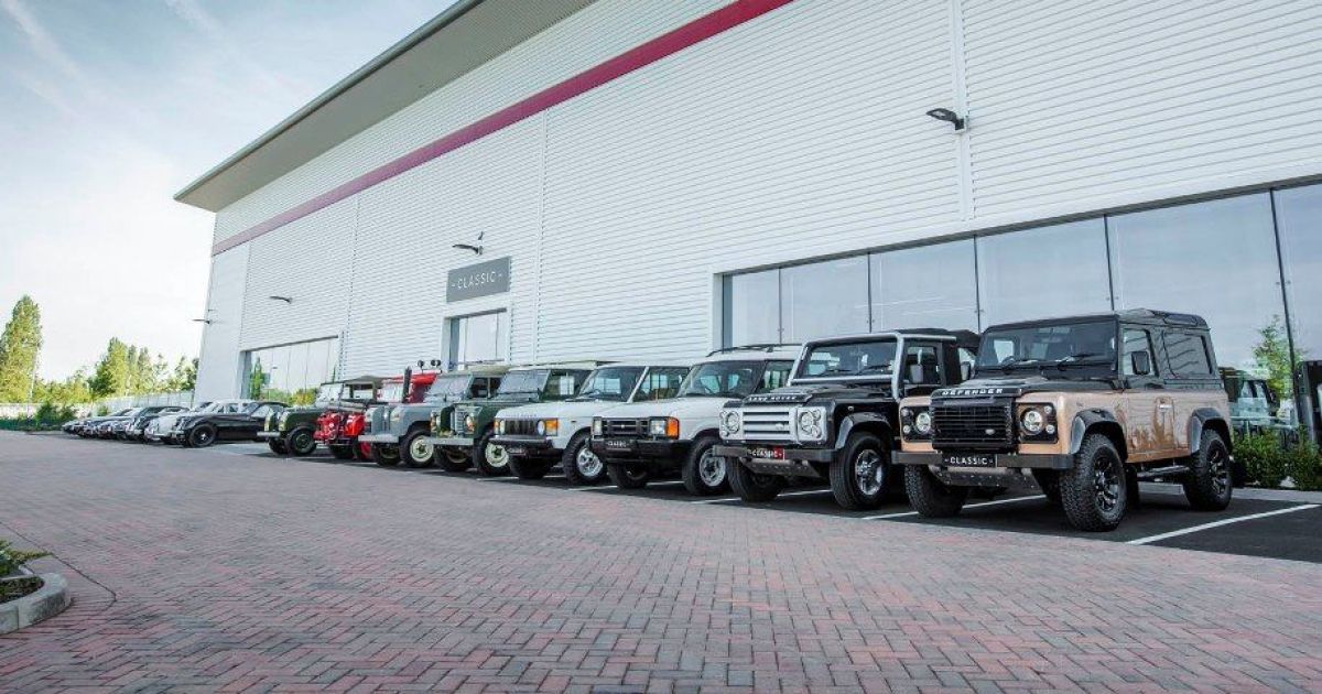 Jaguar Land Rover объявил об открытии большого автосалона классических авто