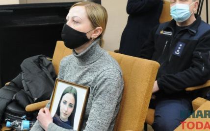 В Харькове женщина, которая потеряла в ДТП мужа и дочь, не согласна с решением суда и собирается подавать кассационную жалобу.