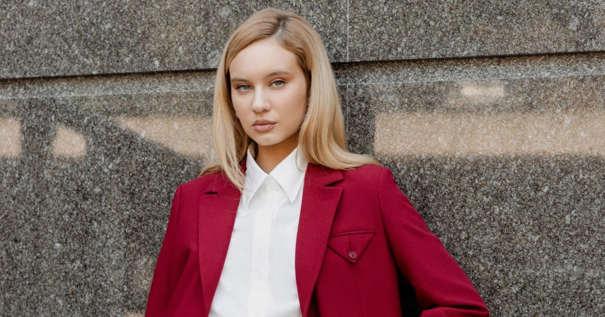 Класичні жакети та спідниці-шорти: нова колекція українського бренду