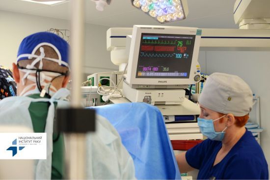Онкохворі українці по кілька діб вибираються із окупованих територій, щоб отримати лікування, та часто час втрачено