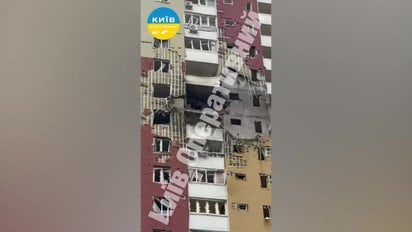 У Києві на Подолі безпілотник влучив у багатоповерхівку