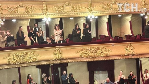 Концерт MONATIK у Києві — дружина та двоє синів зірки / © ТСН