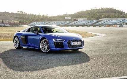 Спорткари Audi R8 відкликають через ризик займання під час руху