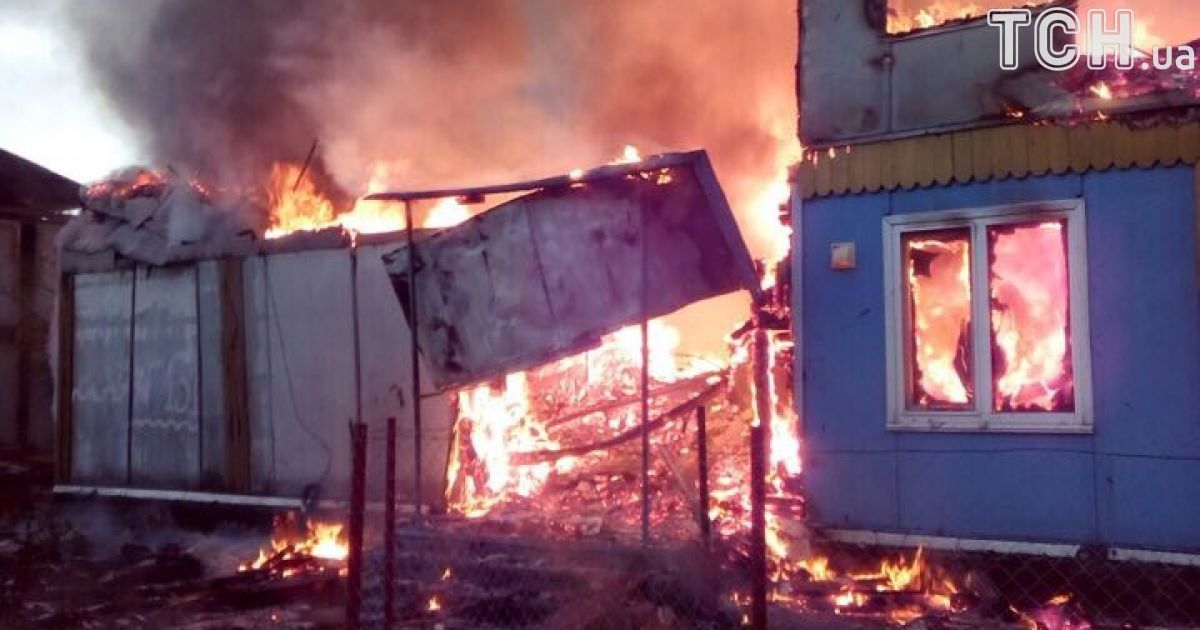 Фото нічної пожежі