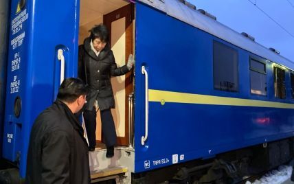 До України із неоголошеним візитом прибула очільниця МЗС Японії
