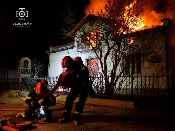 Наслідки атаки РФ дронами на Львівщині 1 січня / © 