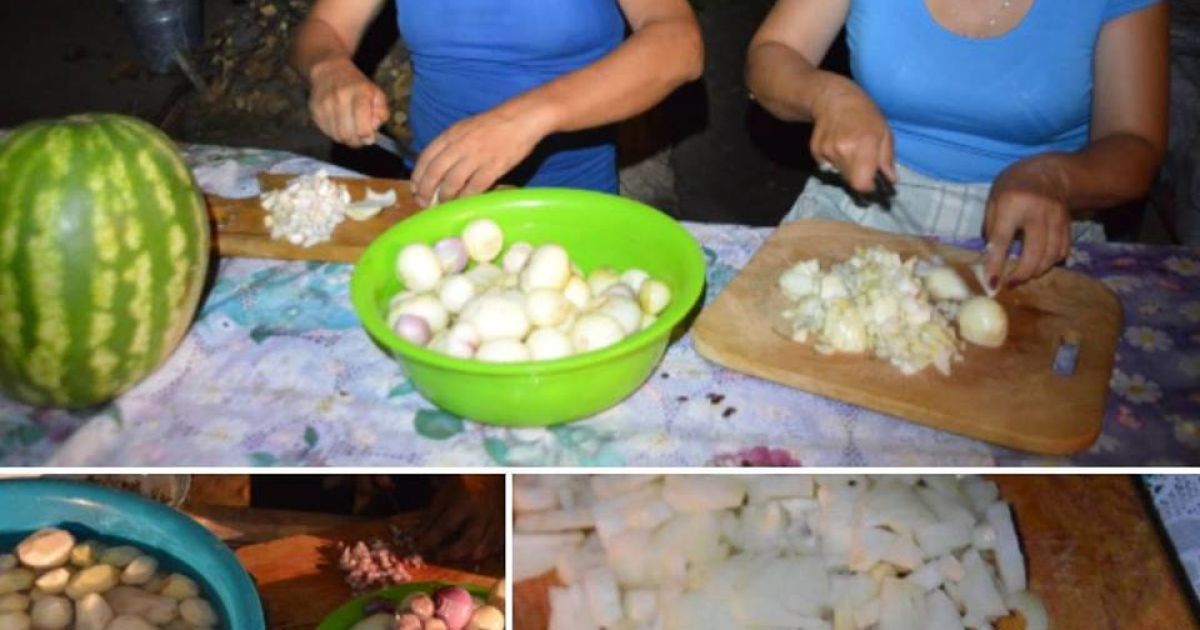 Во время фестиваля борща в Опошне / © Facebook / Юрий Репало