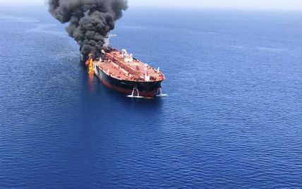 В России взорвался нефтяной танкер. Есть погибшие