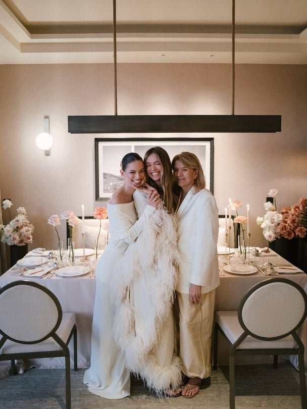 Вера Брежнева с мамой и дочкой Сарой / © instagram.com/ververa