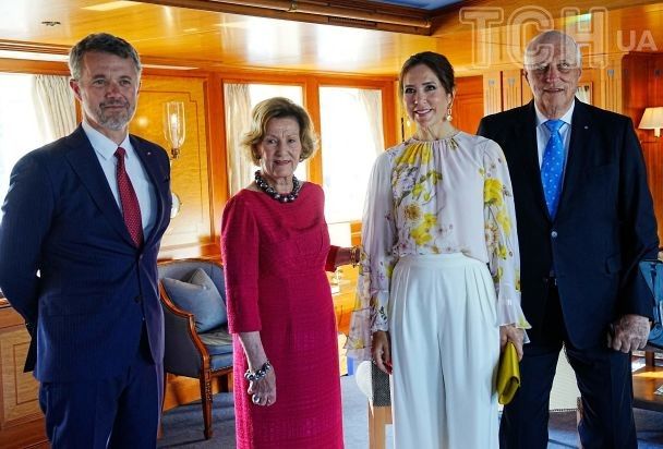 Кронпринцеса Мері, кронпринц Фредерік, король та королевою Норвегії / © Getty Images