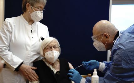 Британія почала використовувати оксфордську вакцину проти коронавірусу