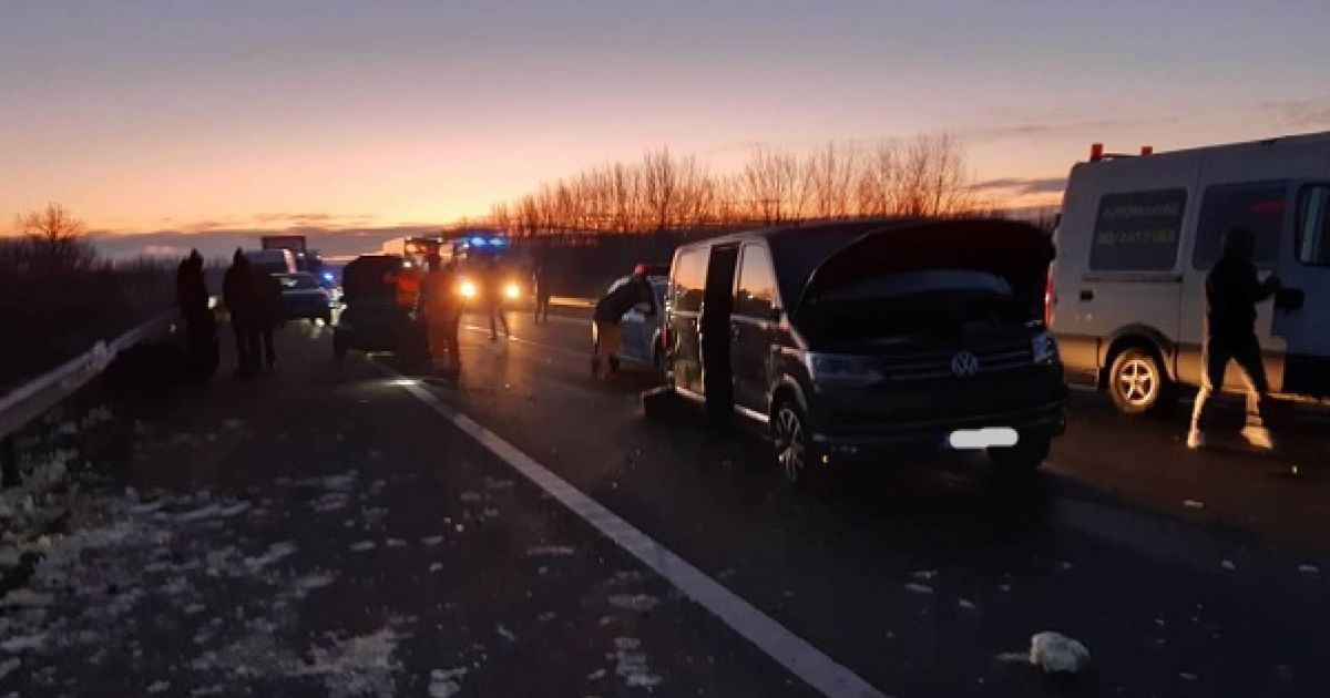 Фото з місця аварії / © bpiautosok.hu