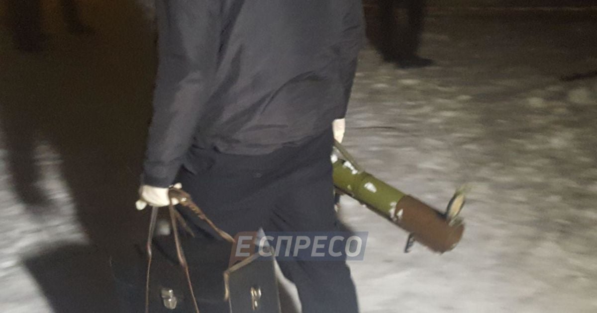 У центрі Києва поруч з Музеєм історії стріляли з гранатомету_4 / © Вартові.Еспресо
