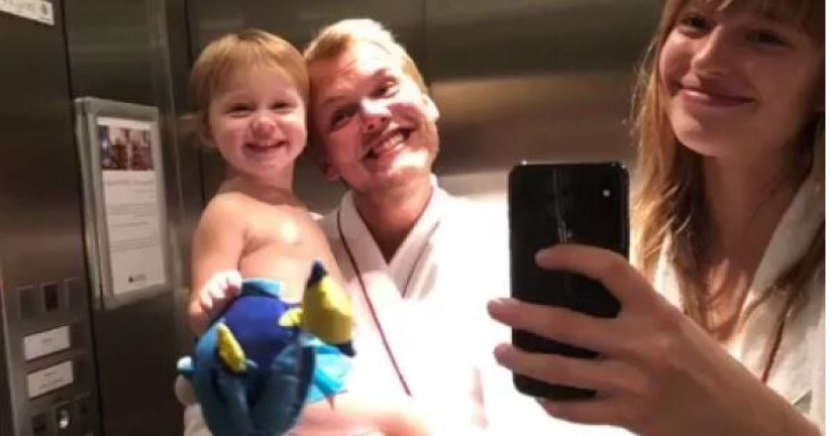 Таємна коханка Avicii опублікувала щемливе послання та показала спільні фото з діджеєм