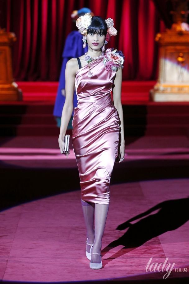 Коллекция Dolce & Gabbana прет-а-порте сезона осень-зима 2019-2020 / © East News