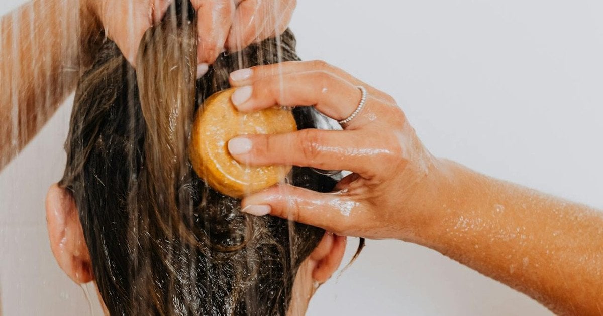 Як мити голову, щоб довго була чистою