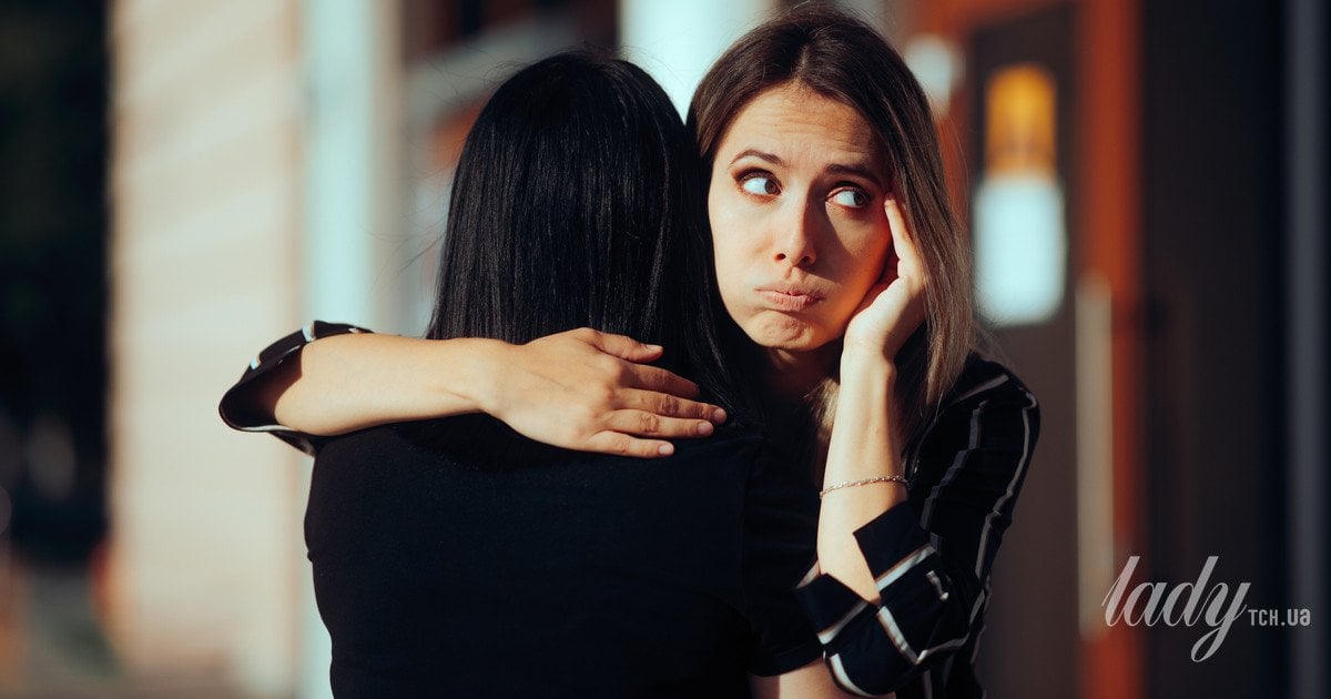 Як правильно відповісти родичам, які вам знецінюють: фраза з чотирьох слів, яка збереже стосунки