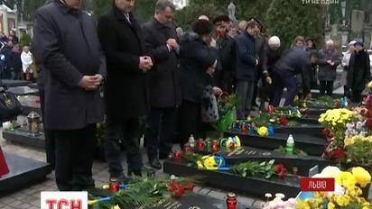 Во Львове священники разных конфессий организовали молитвенный Майдан