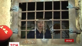 Вторые сутки с 15 котами в подвале дома голодает винничанка Валентина Бедраковская