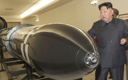Кім Чен Ин вперше показав тактичну ядерну зброю: кого і чому лякає КНДР (фото)