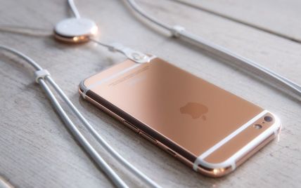 Apple заплатит своим пользователям по 25 долларов за замедление старых телефонов
