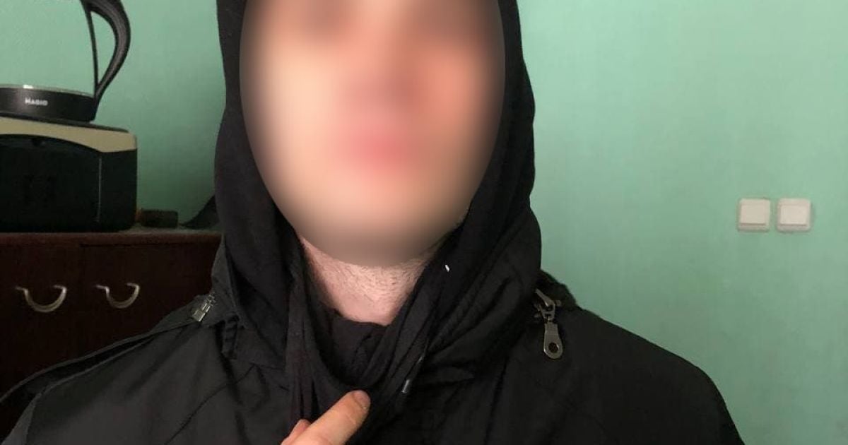 У Києві затримали росіянина, який фотографував будівлі та заявляв, що "готується до наступу": фото