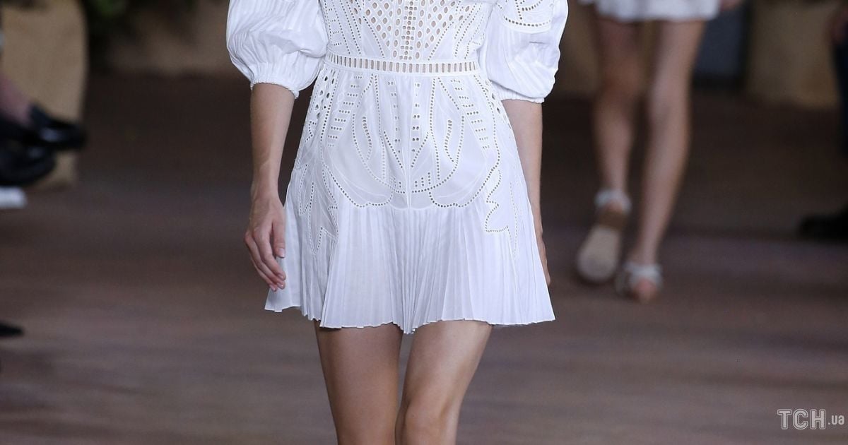 Колекція Alberta Ferretti прет-а-порте сезону весна-літо 2021 / © East News